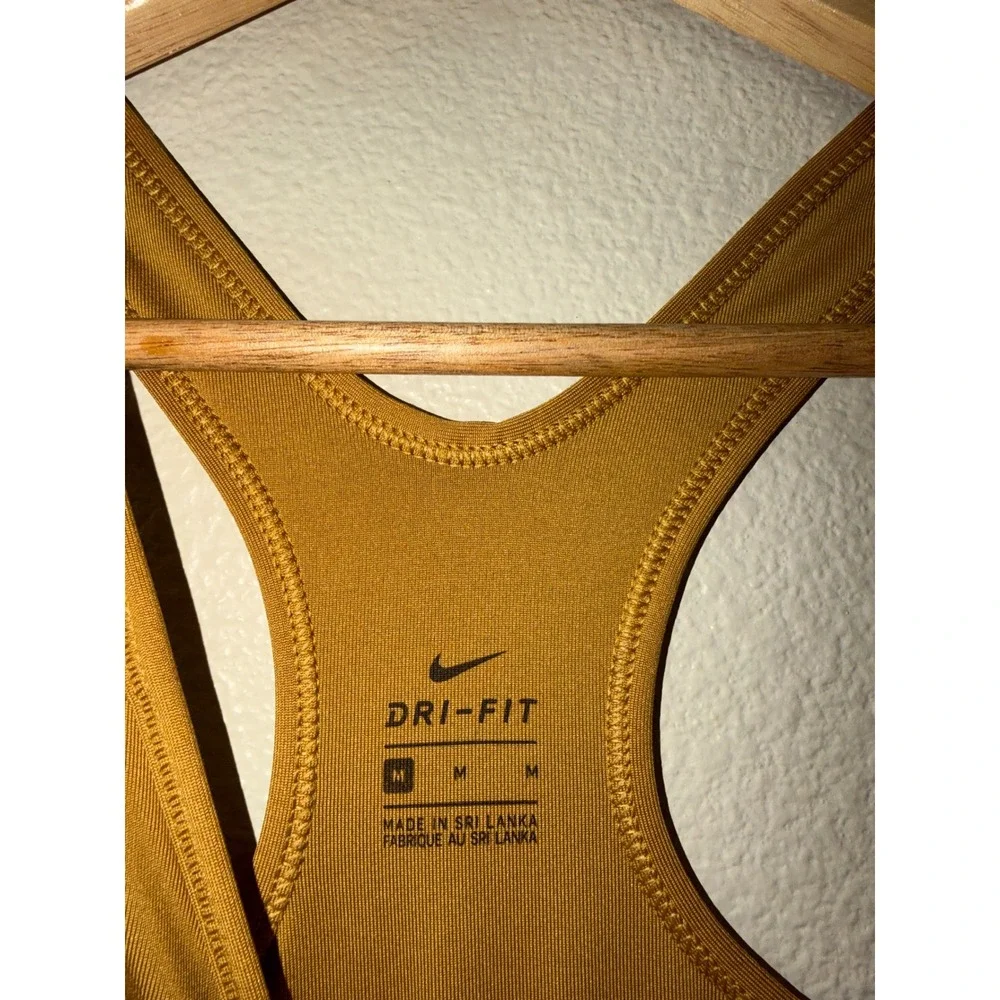 Women's Nike Drifit Sports Bra Size Medium